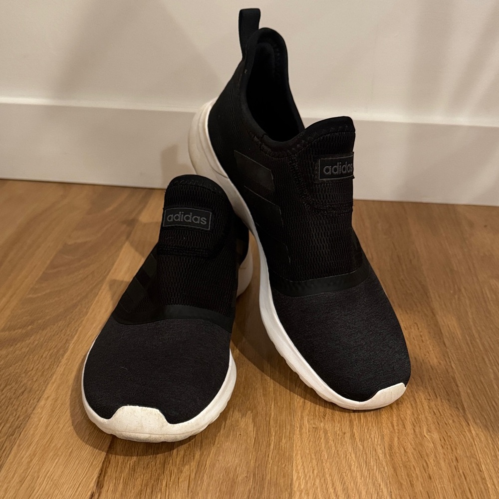Size 8.5 Women’s Adidas Cloudfoam Black Slip-On Sneakers